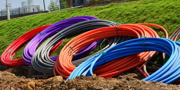 conduit 166802 1920 870x440 1