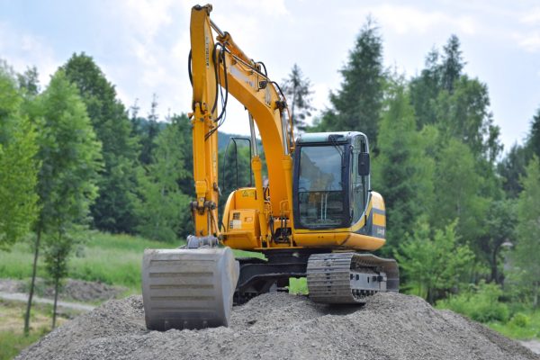construction excavator gravel 95687 scaled
