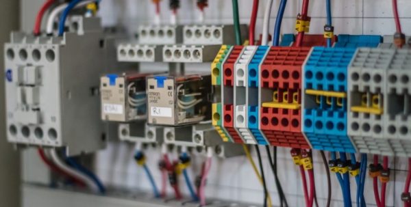 electrical 3648668 1920 870x440 1
