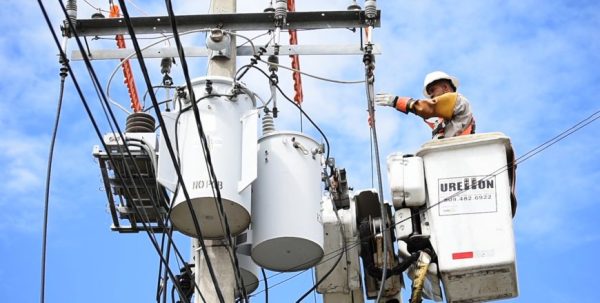 electrician 3771316 1920 870x440 1