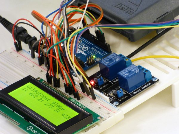 integrated circuit 441294 1920