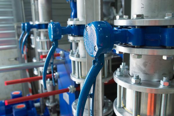 valves 495377 1920
